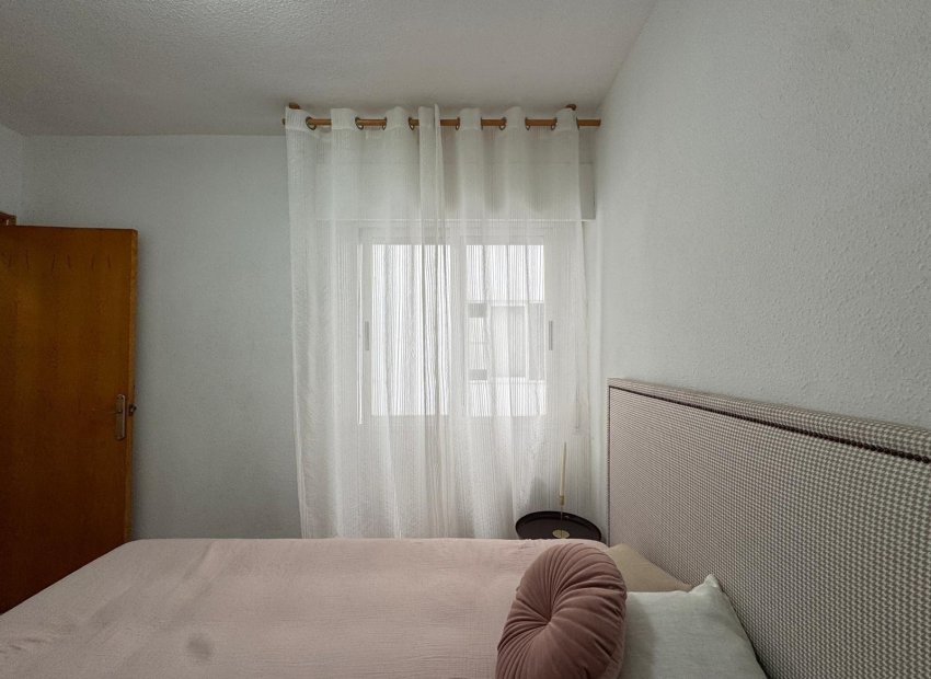 Herverkoop - Appartement / flat - Torrevieia - Torrevieja