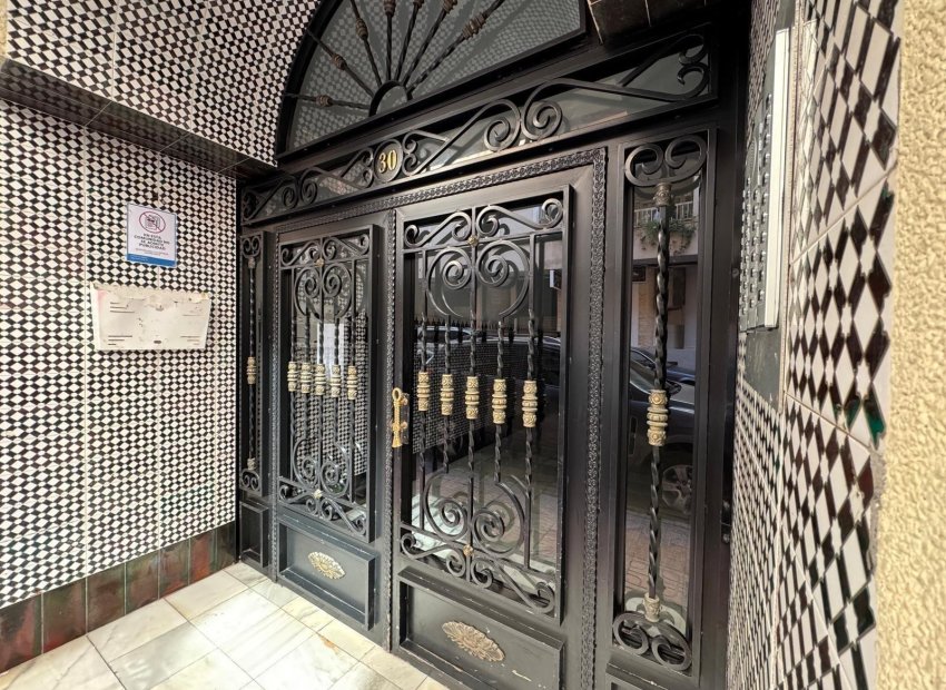 Herverkoop - Appartement / flat - Torrevieia - Torrevieja