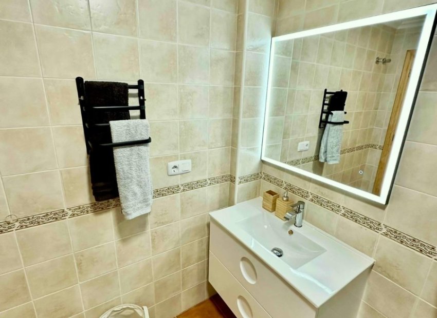 Herverkoop - Appartement / flat - Torrevieia - Torrevieja