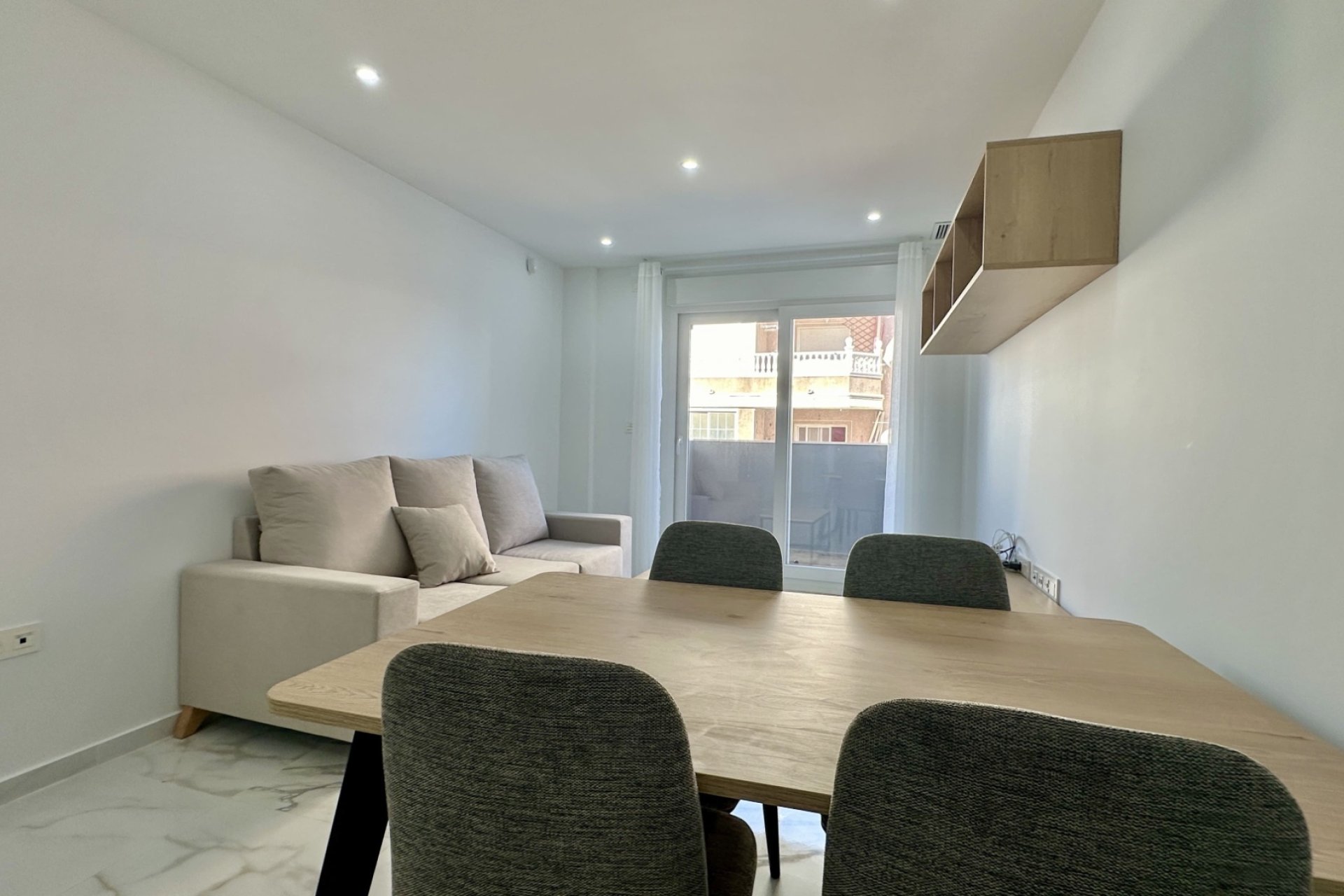 Herverkoop - Appartement / flat - Torrevieia - Torrevieja