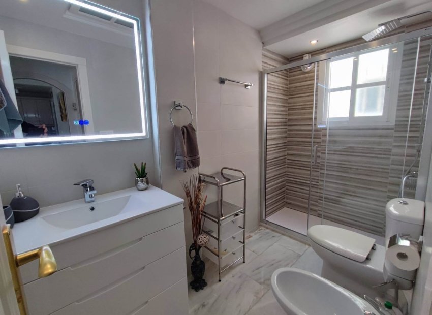 Herverkoop - Appartement / flat - Torrevieia - Torrevieja