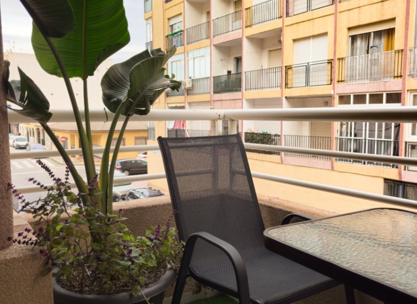 Herverkoop - Appartement / flat - Torrevieia - Torrevieja