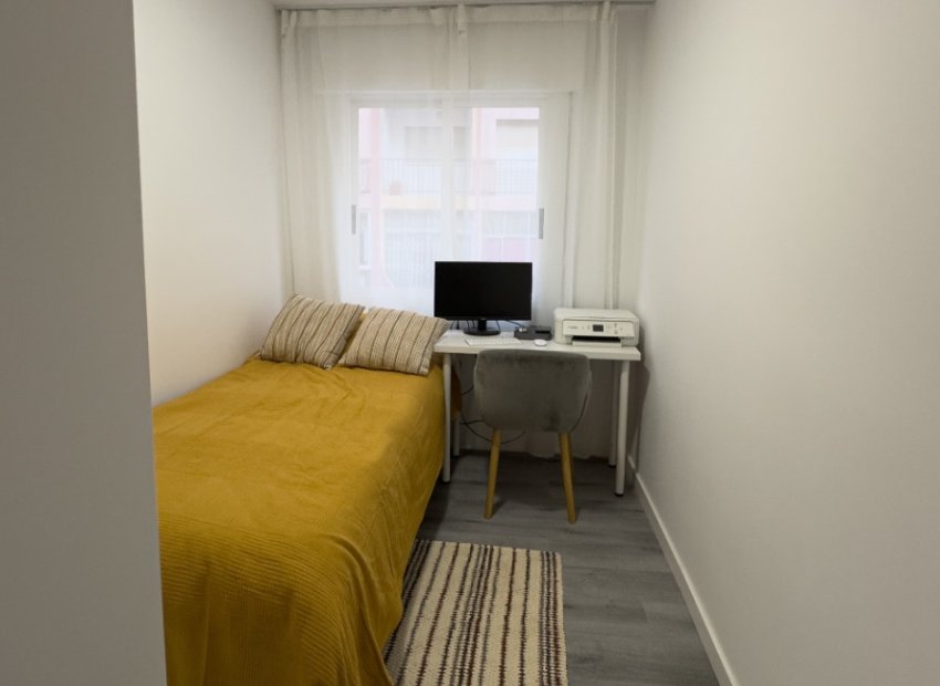 Herverkoop - Appartement / flat - Torrevieia - Torrevieja