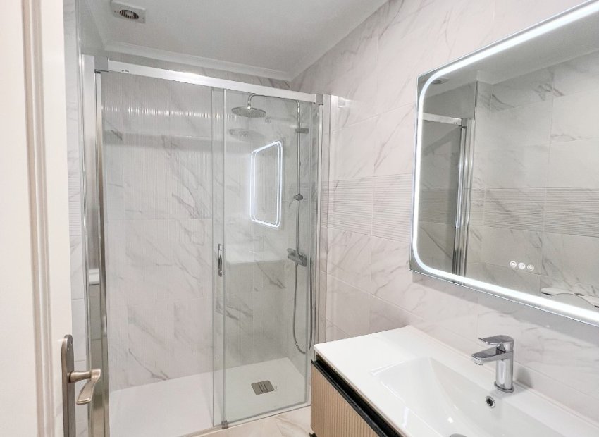 Herverkoop - Appartement / flat - Torrevieia - Torrevieja