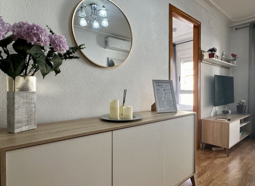 Herverkoop - Appartement / flat - Torrevieia - Torrevieja