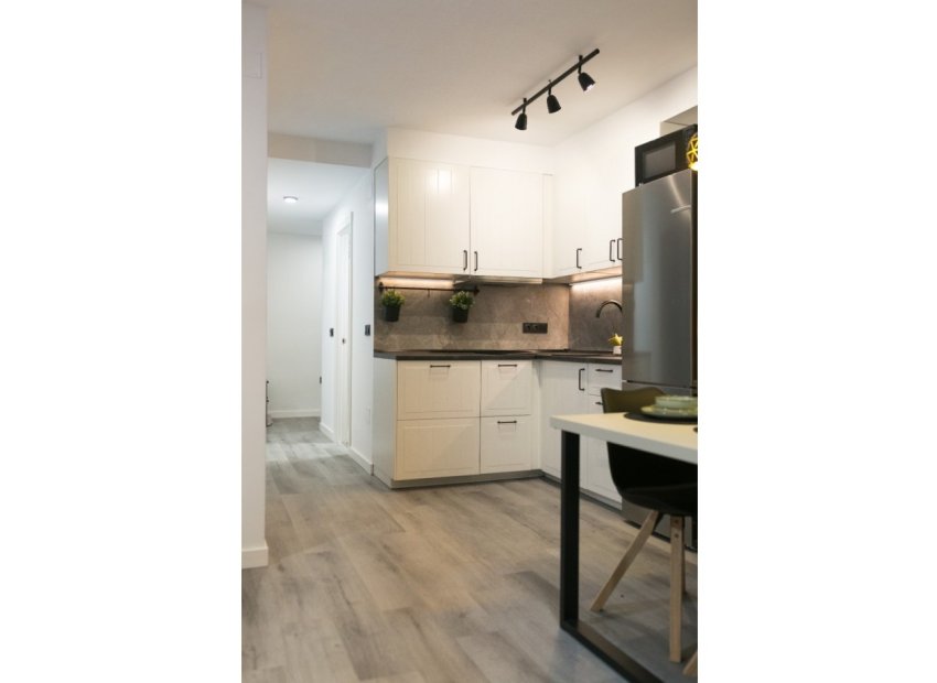 Herverkoop - Appartement / flat - Torrevieia - Torrevieja