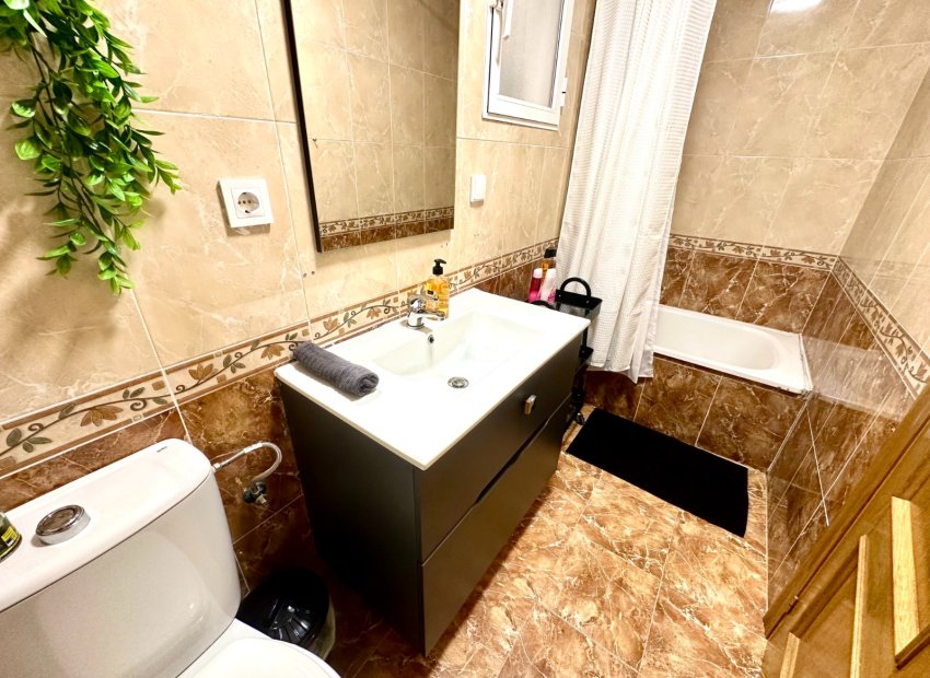 Herverkoop - Appartement / flat - Torrevieia - Torrevieja