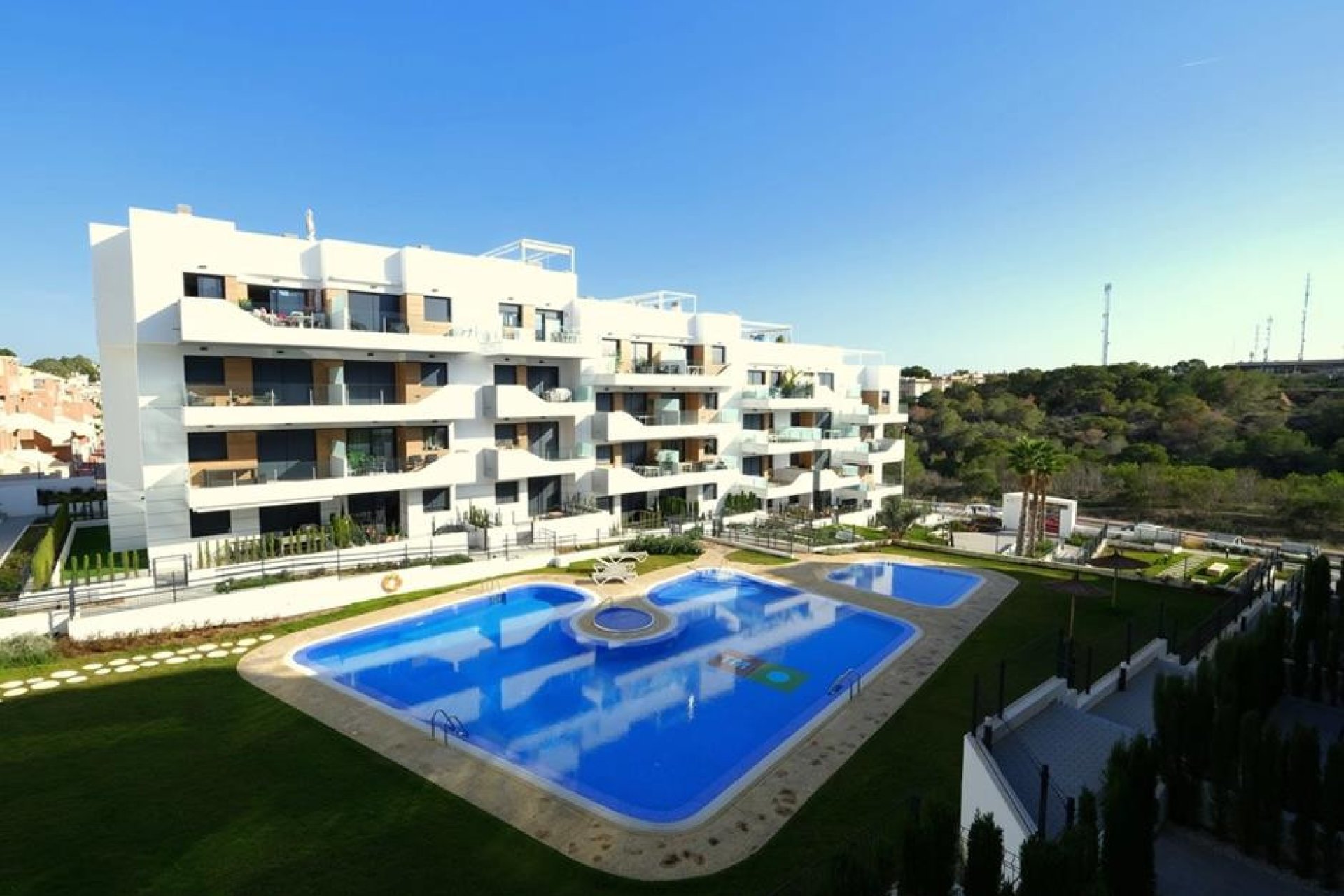 Herverkoop - Appartement / flat - Villamartín - Las Filipinas
