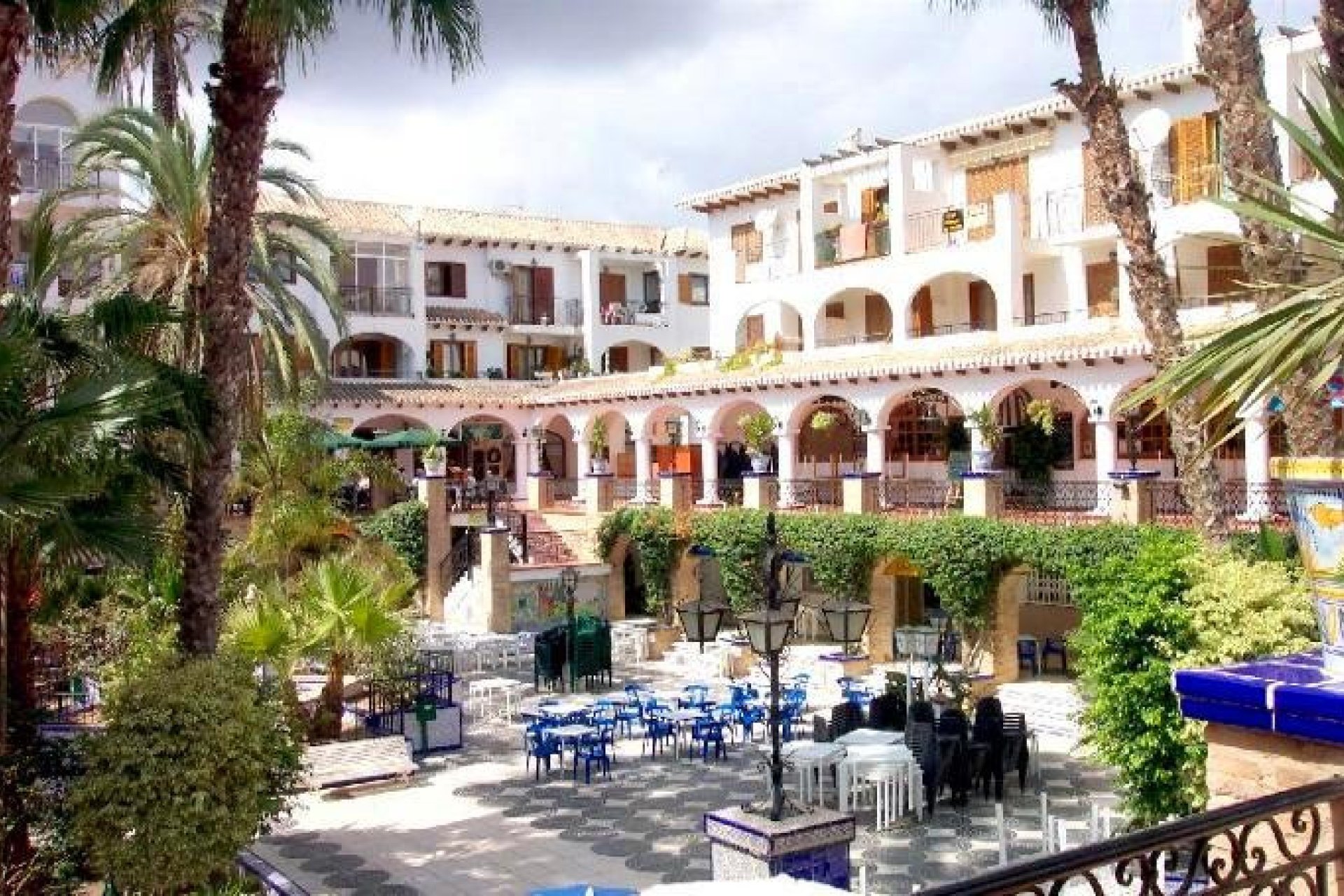 Herverkoop - Appartement / flat - Villamartín - Las Filipinas