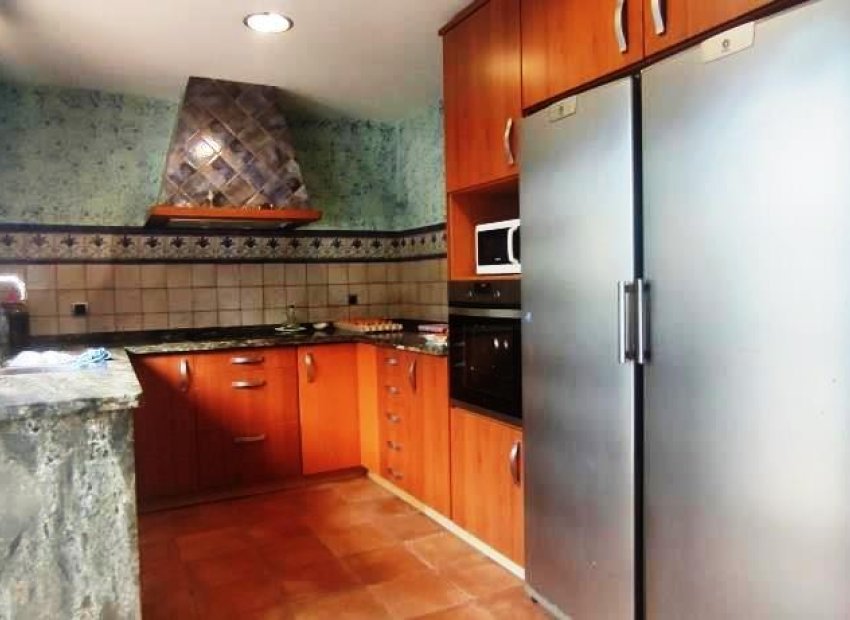 Herverkoop - Country House - Albaida