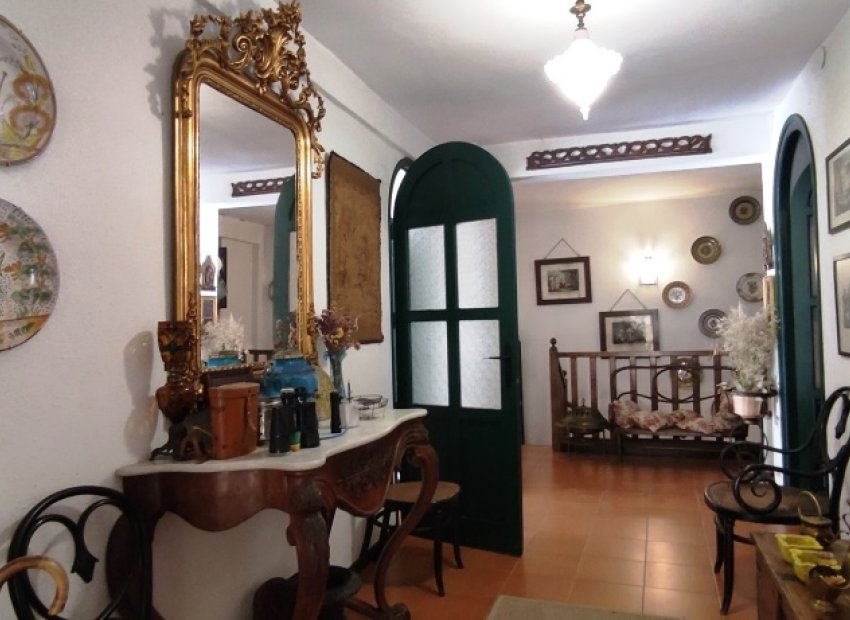 Herverkoop - Country House - Alcoy