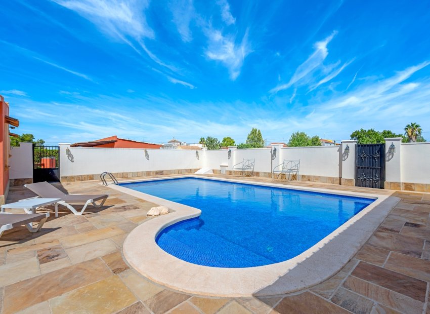 Herverkoop - Country House - Almoradí - Las Heredades