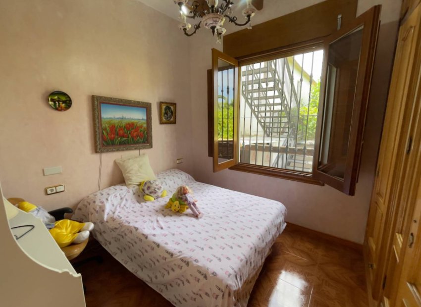 Herverkoop - Country House - Orihuela
