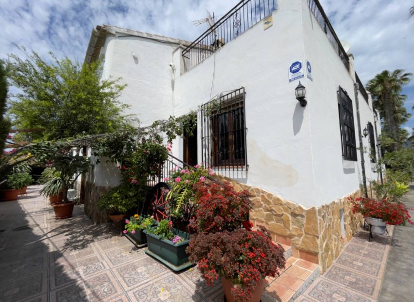 Herverkoop - Country House - Orihuela