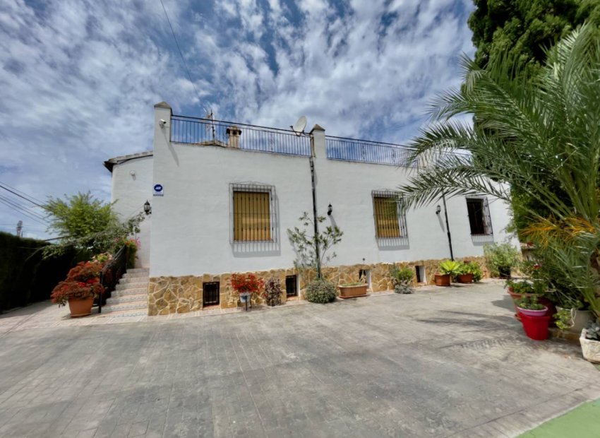 Herverkoop - Country House - Orihuela