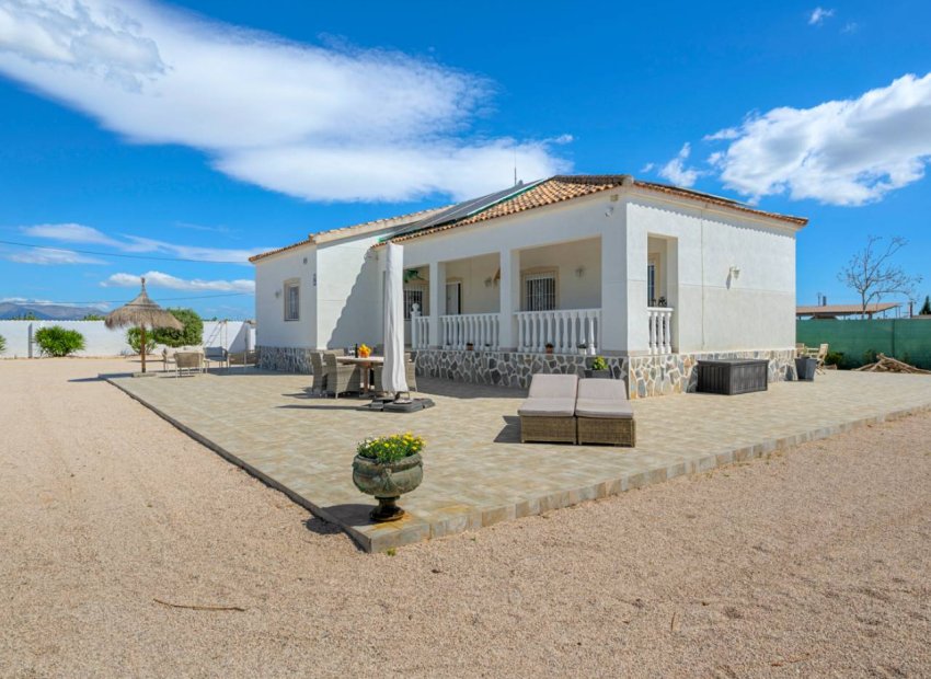 Herverkoop - Country House - Rafal