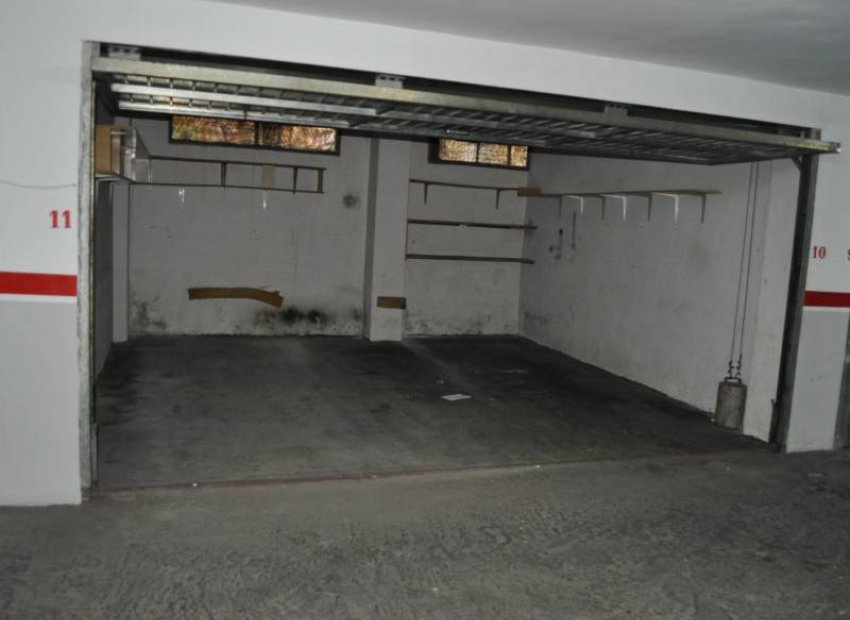 Herverkoop - Garage - Villajoyosa - town