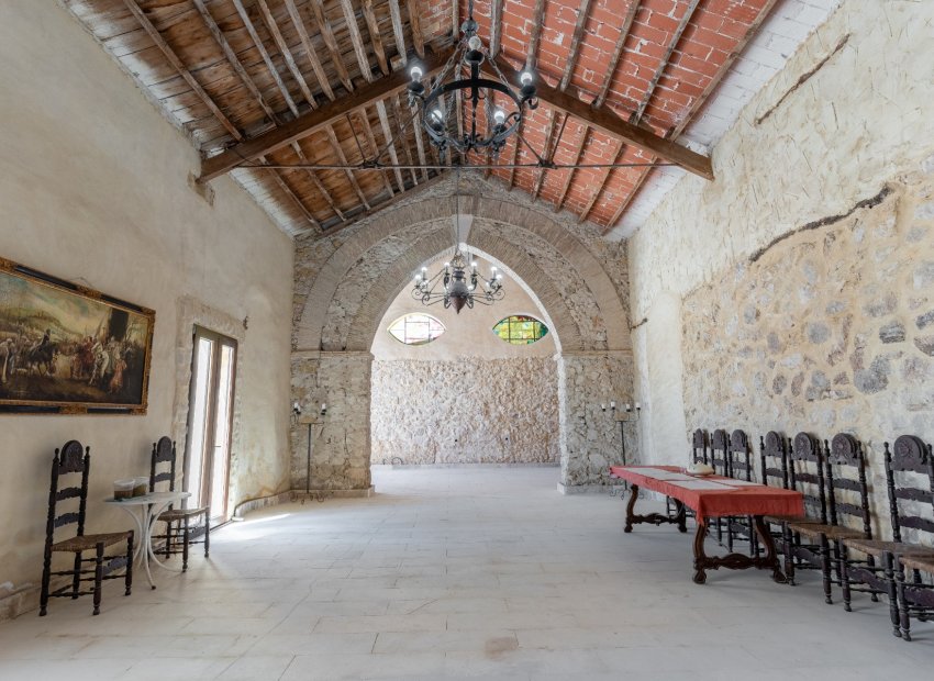 Herverkoop - Others - Castalla