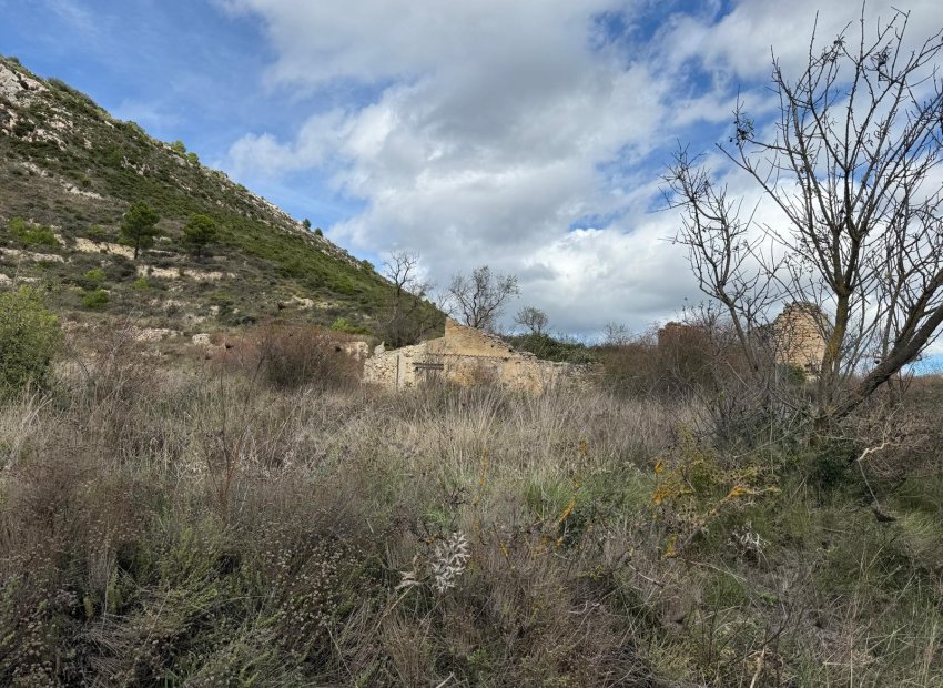 Herverkoop - Perceel / Grond - Confrides - Barranc de Xarquera