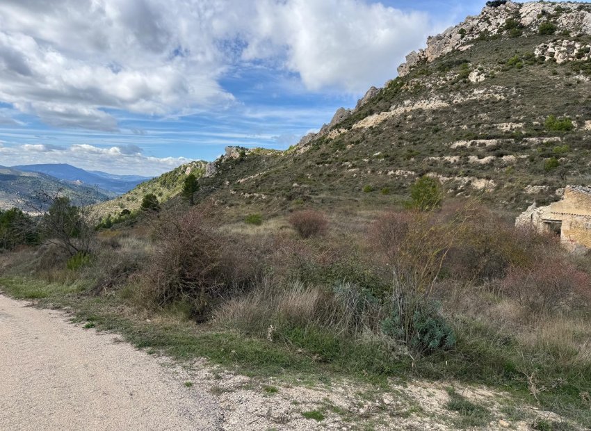 Herverkoop - Perceel / Grond - Confrides - Barranc de Xarquera