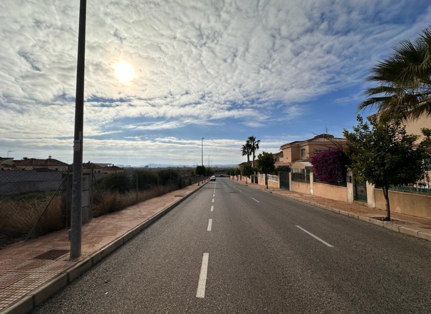 Herverkoop - Perceel / Grond - La Marina - San Fulgencio