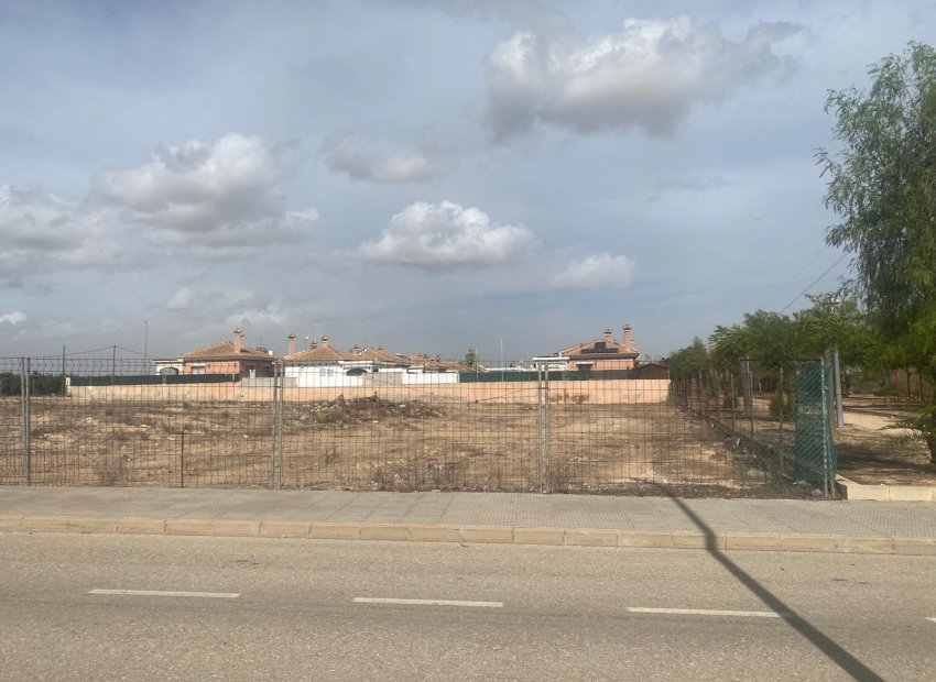 Herverkoop - Perceel / Grond - Los Montesinos - La Herrada