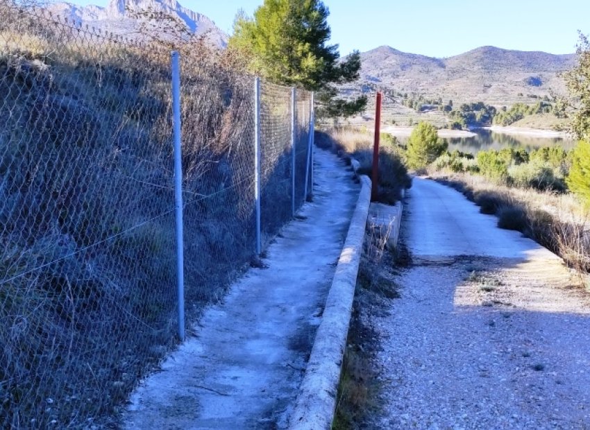 Herverkoop - Perceel / Grond - Planes