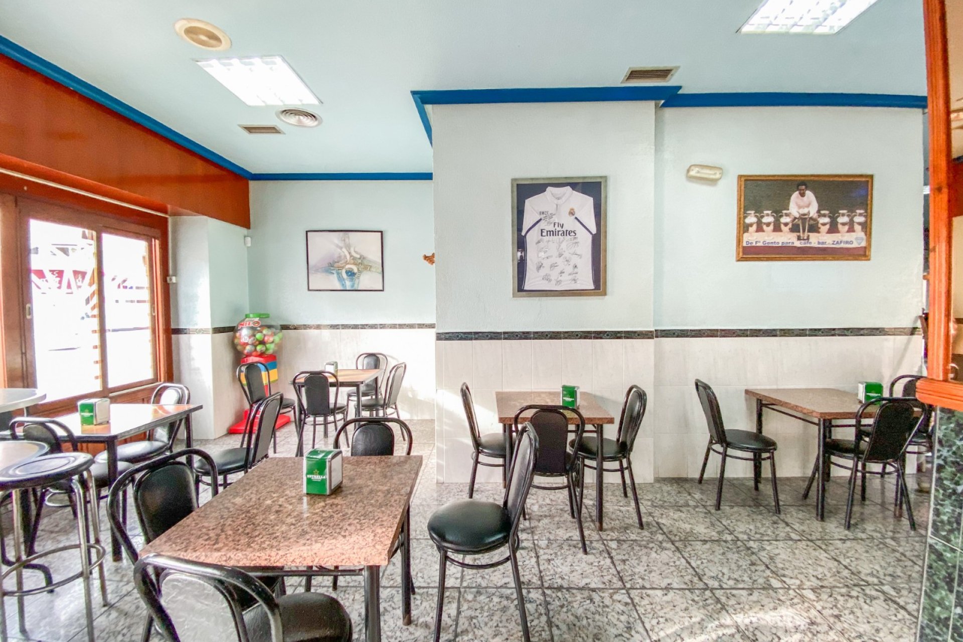 Herverkoop - Reclame - Águilas - Center