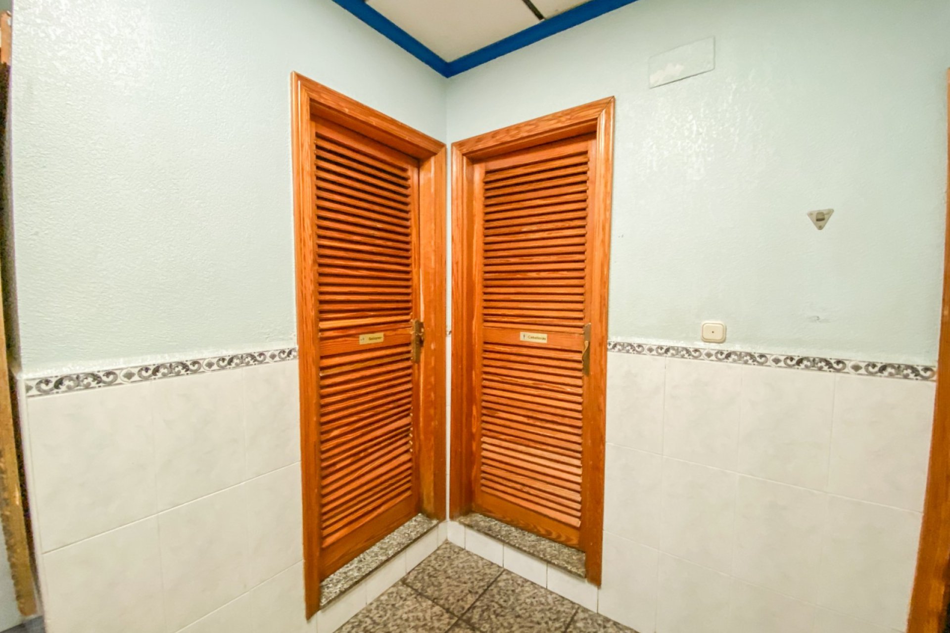 Herverkoop - Reclame - Águilas - Center