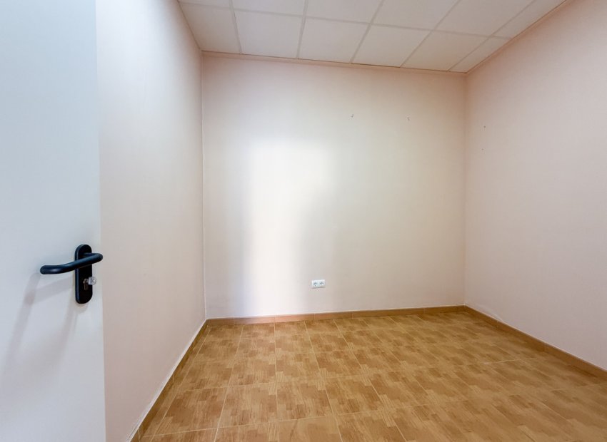 Herverkoop - Reclame - Águilas - Paseo Parra