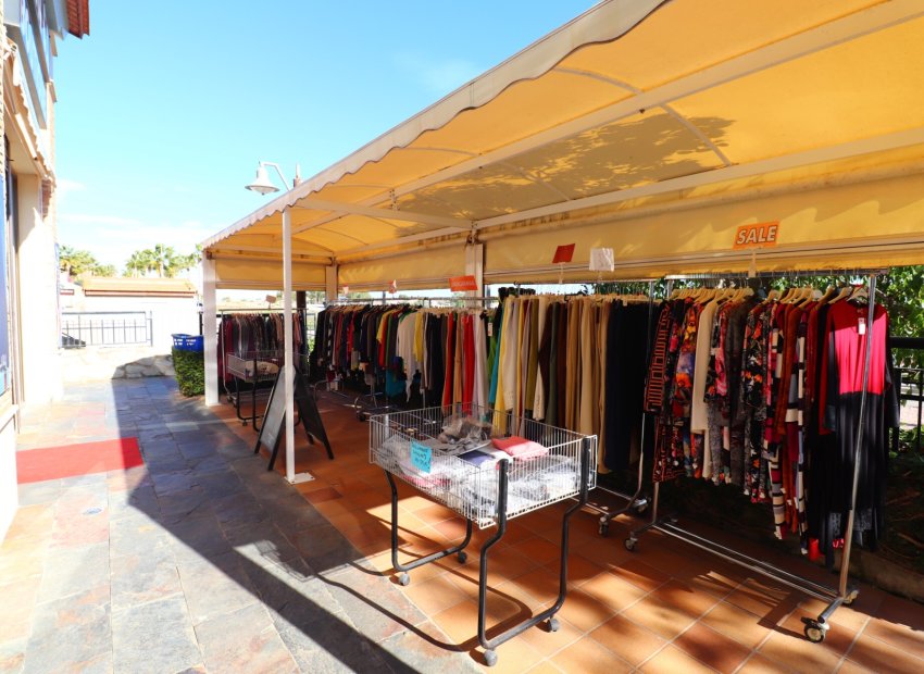 Herverkoop - Reclame - Algorfa - La finca Golf