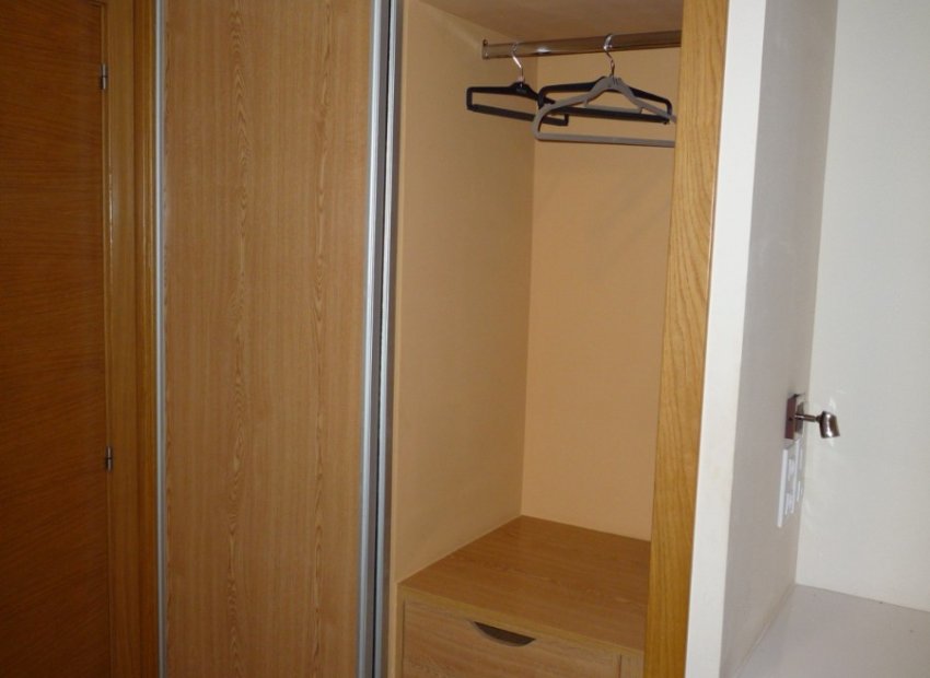 Herverkoop - Reclame - Alicante - Casco antiguo