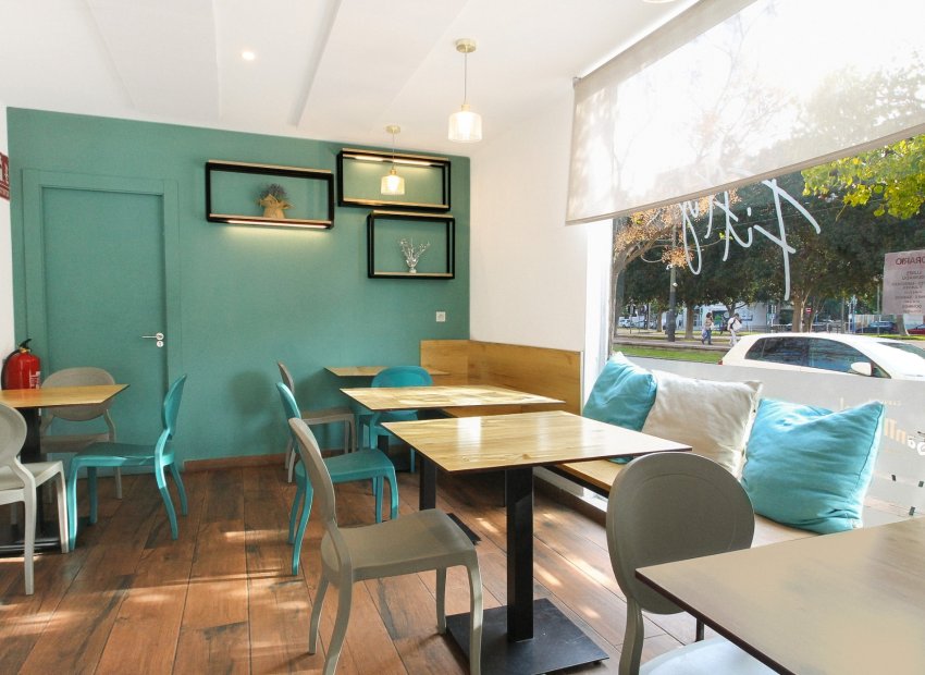 Herverkoop - Reclame - Alicante - Playa San Juan