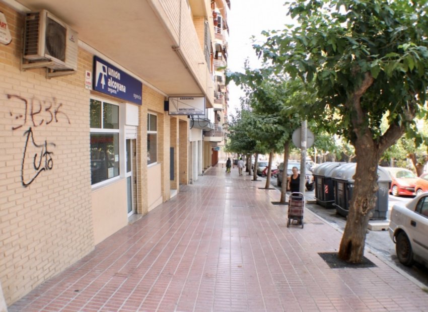 Herverkoop - Reclame - Benidorm - Colonia Madrid