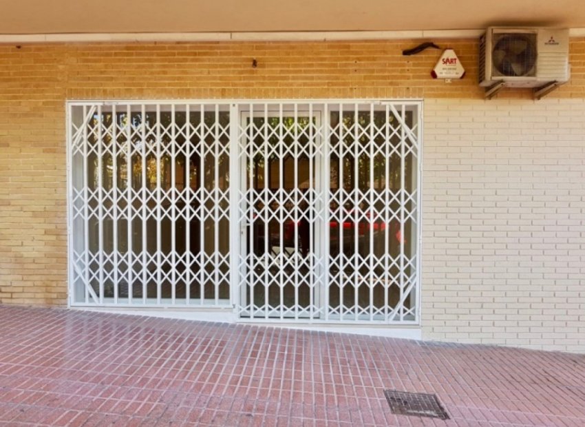 Herverkoop - Reclame - Benidorm - Colonia Madrid