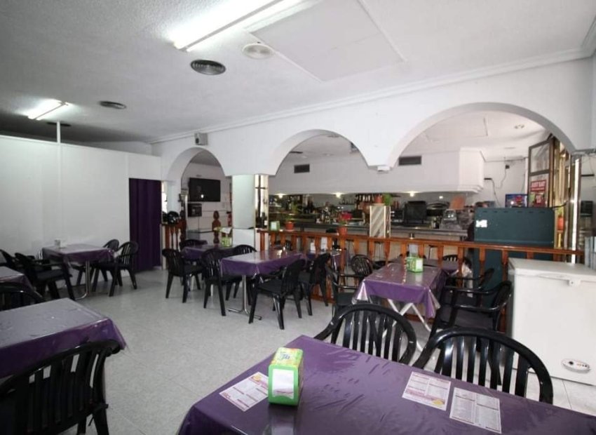 Herverkoop - Reclame - Benidorm - Colonia Madrid