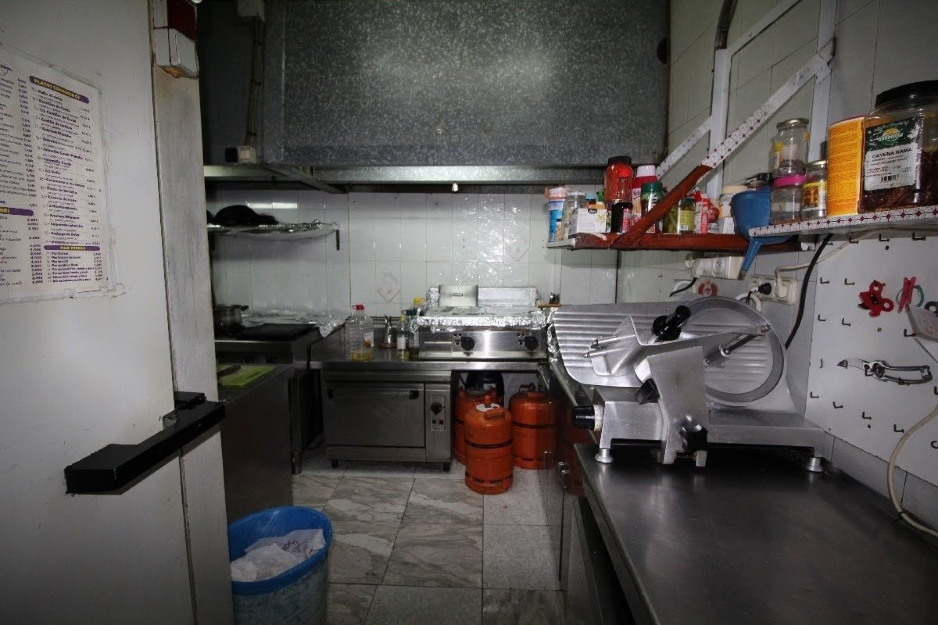 Herverkoop - Reclame - Benidorm - Colonia Madrid