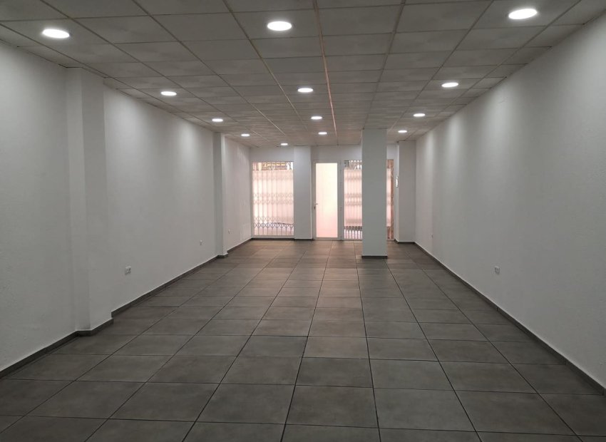 Herverkoop - Reclame - Benidorm - Colonia Madrid