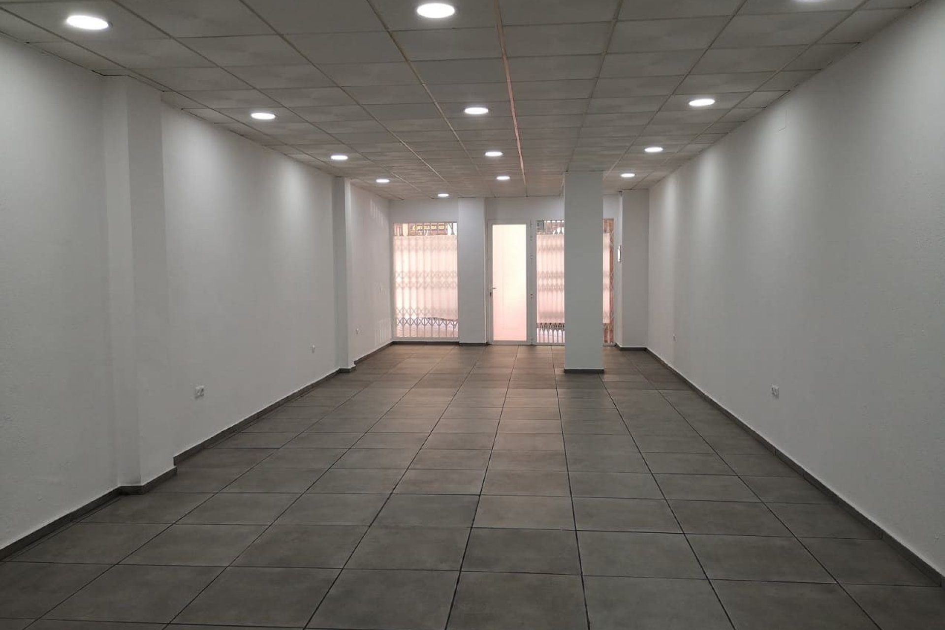 Herverkoop - Reclame - Benidorm - Colonia Madrid