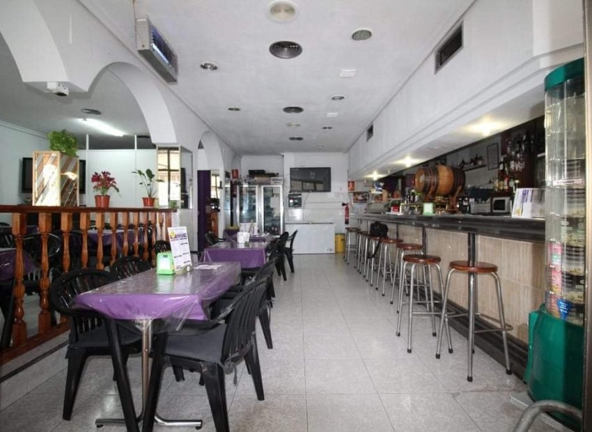 Herverkoop - Reclame - Benidorm - Colonia Madrid