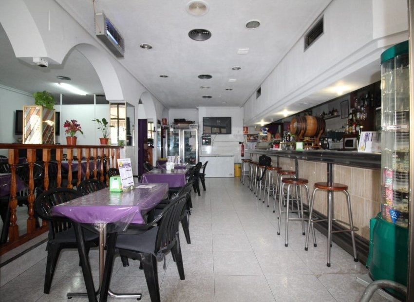 Herverkoop - Reclame - Benidorm - Colonia Madrid
