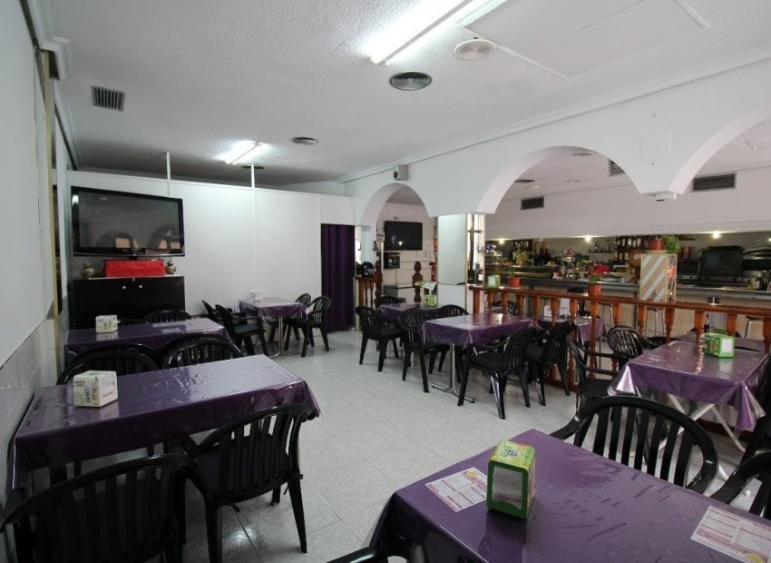 Herverkoop - Reclame - Benidorm - Colonia Madrid