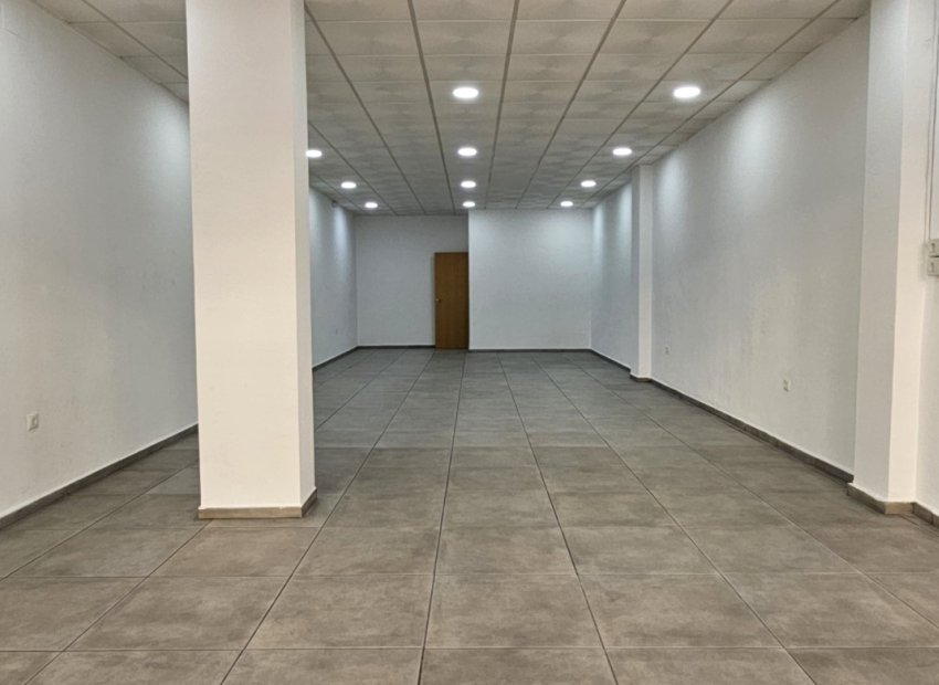 Herverkoop - Reclame - Benidorm - Colonia Madrid