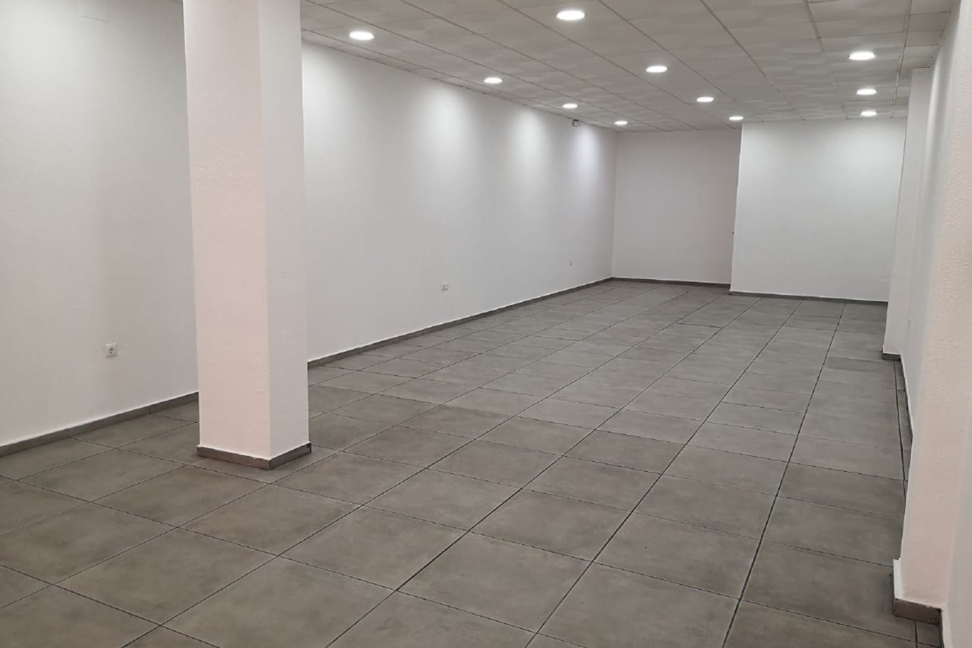 Herverkoop - Reclame - Benidorm - Colonia Madrid