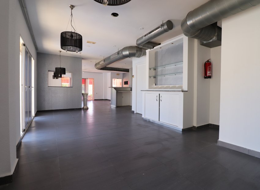 Herverkoop - Reclame - Ciudad Quesada - La Marquesa