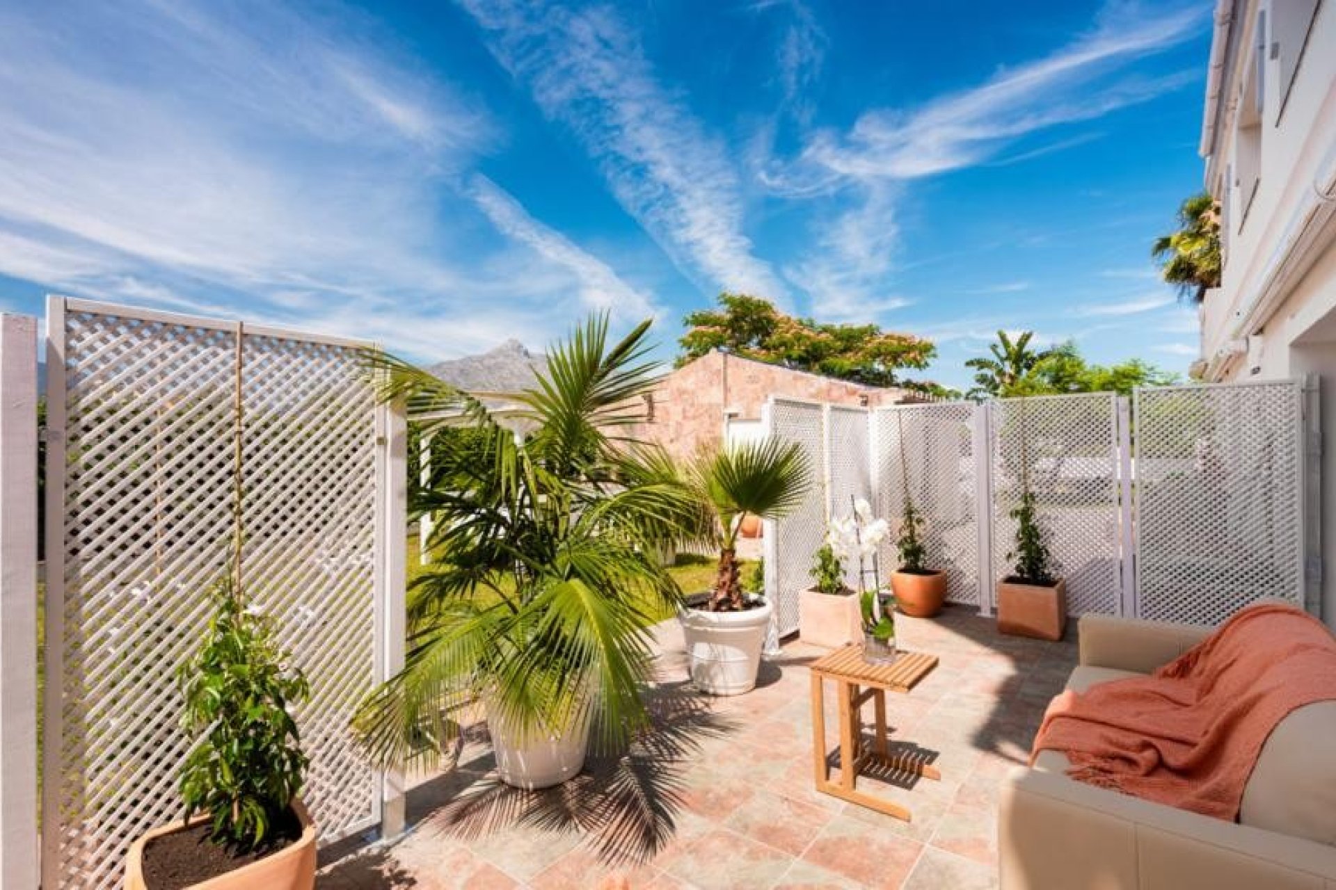 Herverkoop - Reclame - Marbella - Nueva Andalucía