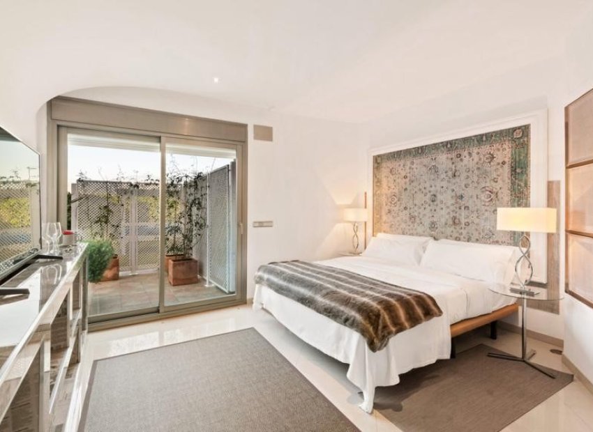 Herverkoop - Reclame - Marbella - Nueva Andalucía