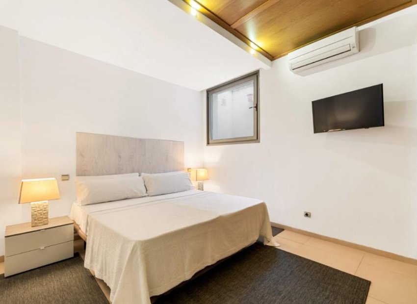 Herverkoop - Reclame - Marbella - Nueva Andalucía