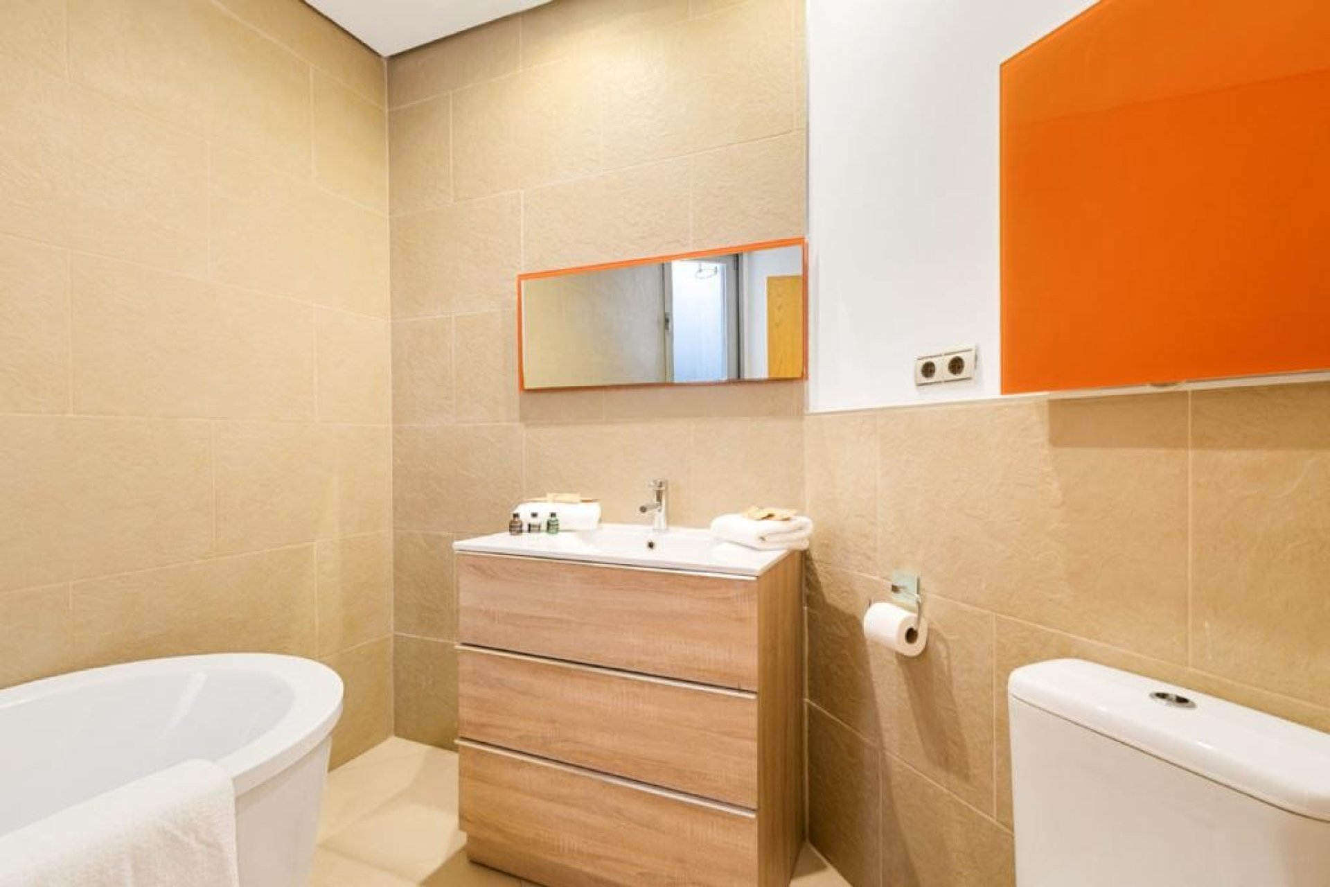 Herverkoop - Reclame - Marbella - Nueva Andalucía