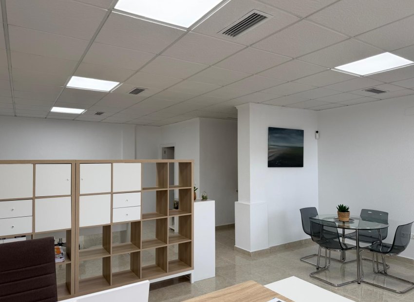 Herverkoop - Reclame - Orihuela Costa - La Zenia